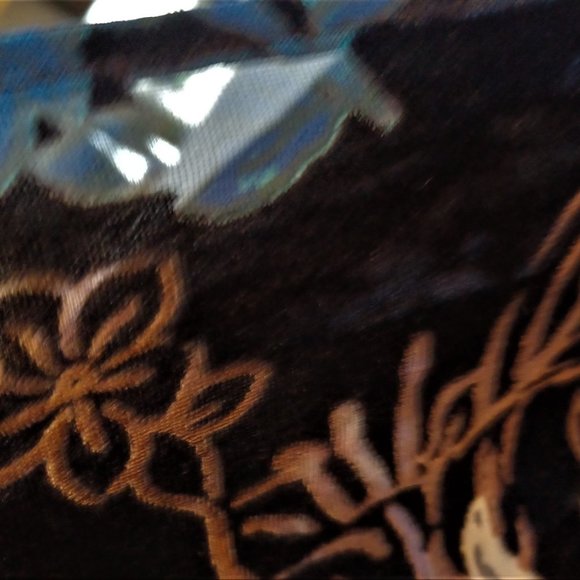 Daytrip Burnout Velveteen Kimino Size L - Picture 9 of 9